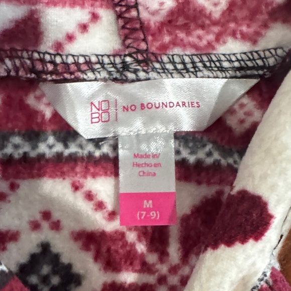 No Boundaries Red and White Patterned Hooded loungewear NWT - Picture 6 of 7